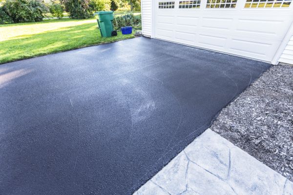 Blacktop Driveway Service in Little Elm