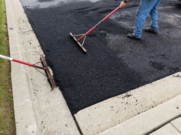 Asphalt Driveway Service in Little Elm